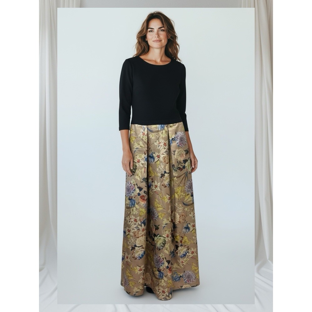 Nordstrom's JS Collection‎ Long Sleeve Jaquard Gown Women's Size 8 Navy & Floral